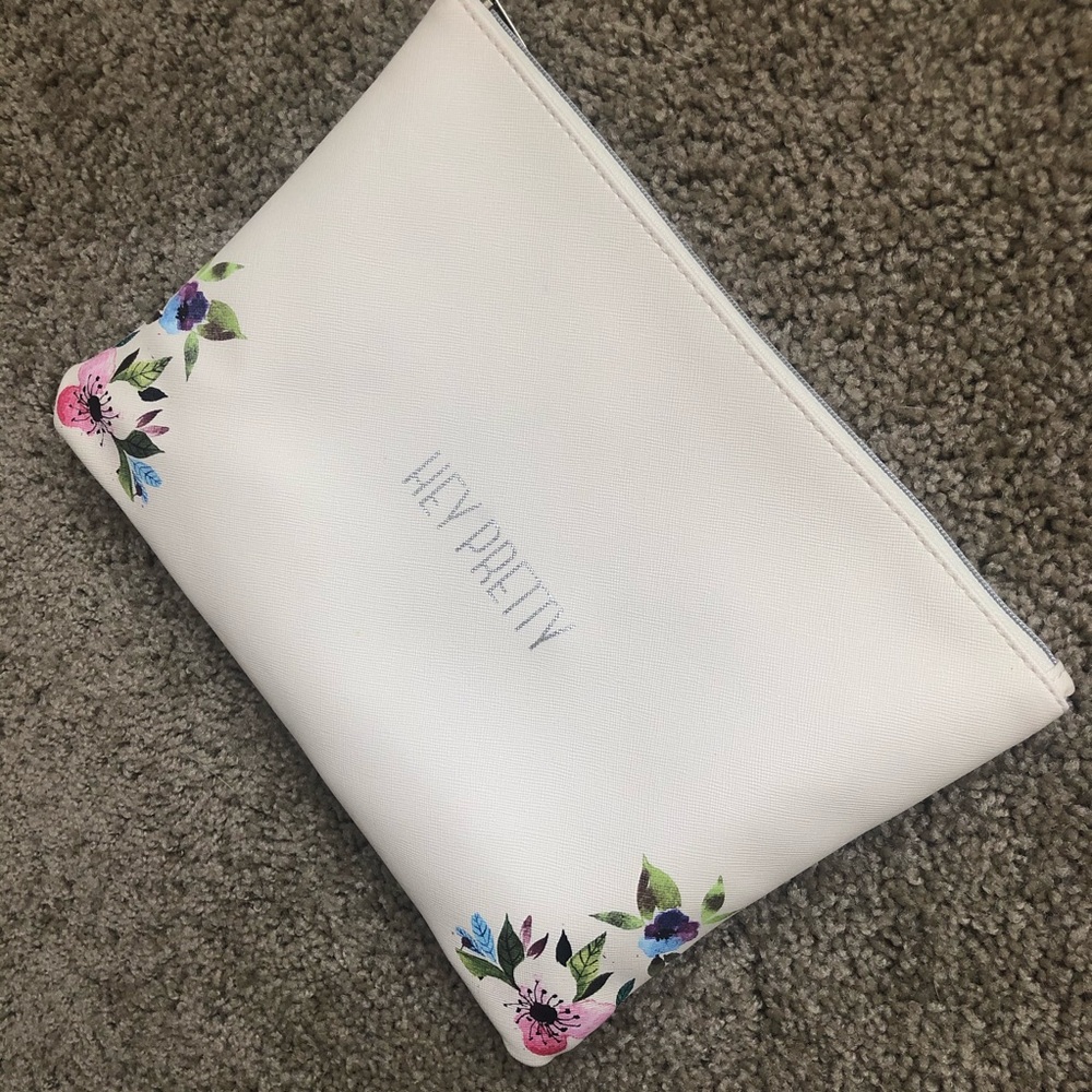 LC Lauren Conrad Floral Makeup Bag Hey Pretty
